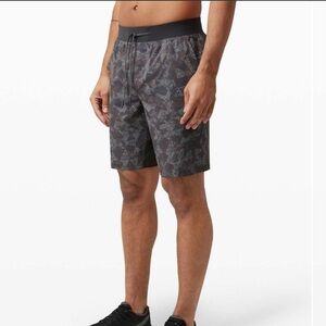 Lululemon T.H.E. Short 9" Linerless Men’s L Athletic Shorts Grey